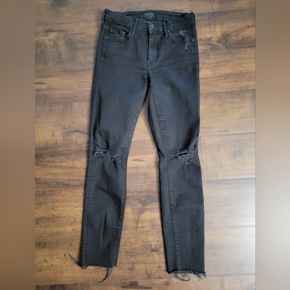 MOTHER Looker Ankle Fray Jeans Guilty as Sin Black Distressed Skinny Jeans 26 - Picture 1 of 16
